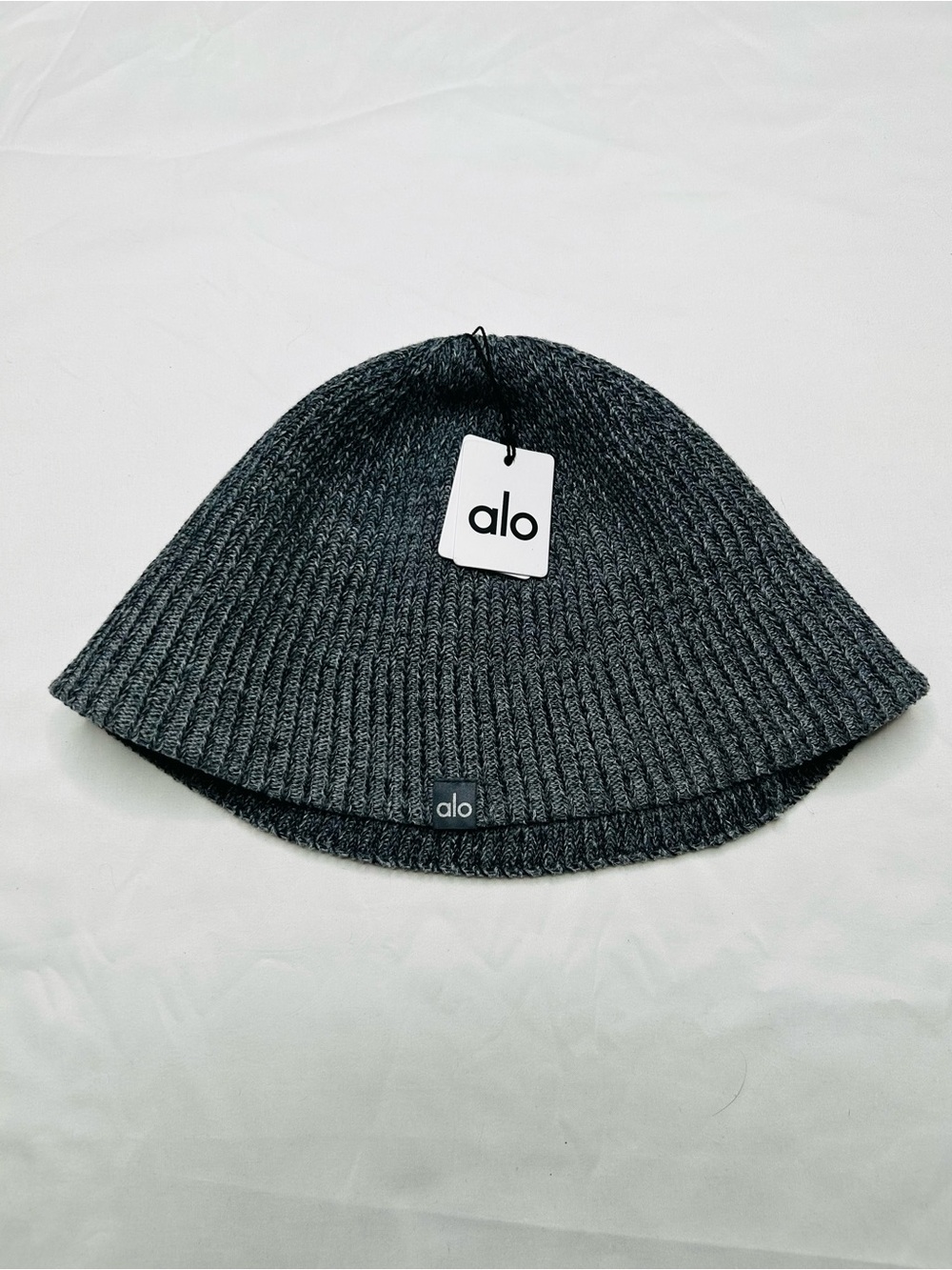 Alo Ribbed Knit Bucket Hat in Anthracite